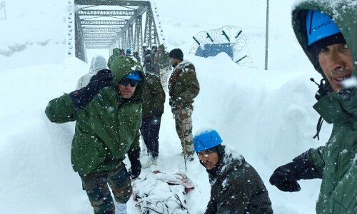 4 dead from Uttarakhand avalanche, 5 still missing: Indian army 4 dead from Uttarakhand avalanche, 5 still missing: Indian army