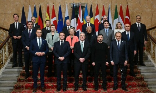 Kyiv’s allies embrace Zelensky at crisis talks Kyiv’s allies embrace Zelensky at crisis talks