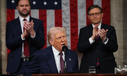 Trump hails Pakistan&rsquo;s help in arresting IS terrorist behind 2021 Kabul airport bombing