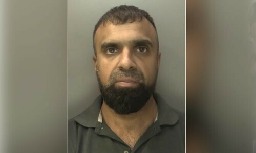 Man jailed in UK over bid to smuggle firearms parts from Pakistan