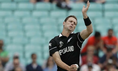New Zealand fret over Henry’s fitness and the Chakravarthy mystery New Zealand fret over Henry’s fitness and the Chakravarthy mystery