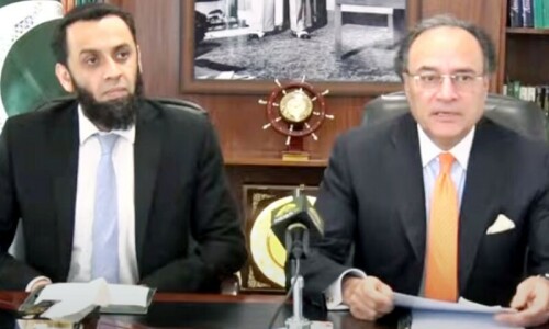 Sugar sent to Afghanistan was not smuggled but exported for first time: finance minister Sugar sent to Afghanistan was not smuggled but exported for first time: finance minister