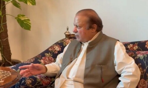 Nawaz blames &lsquo;stubbornness&rsquo; of PTI for failure of negotiations