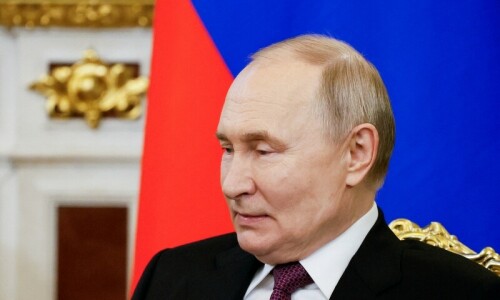 Putin backs US ceasefire idea for Ukraine, but says many details need to be sorted out Putin backs US ceasefire idea for Ukraine, but says many details need to be sorted out