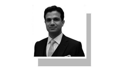 Self-serving politics and power-hungry officials have left Pakistan on brink of collapse