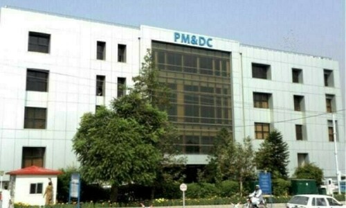 PMDC, colleges&rsquo; body at loggerheads over fee issue