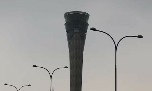 Delhi airport operator sues govt over flights from defence airbase