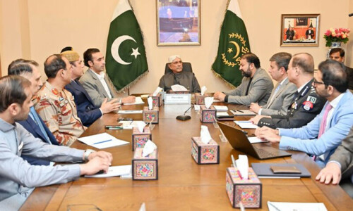 President Zardari urges need to win ‘war against terrorism’ during Quetta visit President Zardari urges need to win ‘war against terrorism’ during Quetta visit