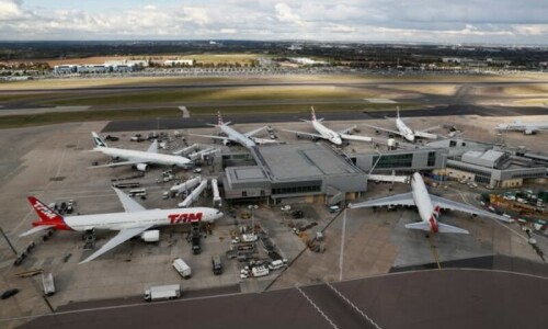 Heathrow resumes operations as global airlines scramble after shutdown Heathrow resumes operations as global airlines scramble after shutdown