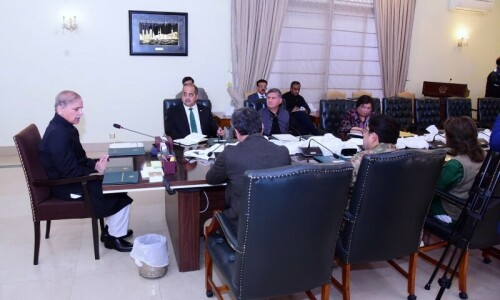 IMF shoots down plan to cut power tariffs, for now