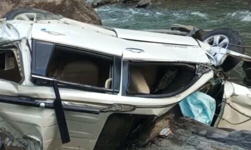 5 of a family killed, 3 injured as jeep plunges into ravine in KP&rsquo;s Shangla: officials