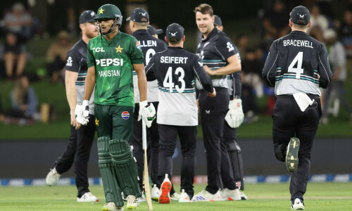 After T20 drubbing, Pakistan seek to turn tables in ODIs against NZ After T20 drubbing, Pakistan seek to turn tables in ODIs against NZ