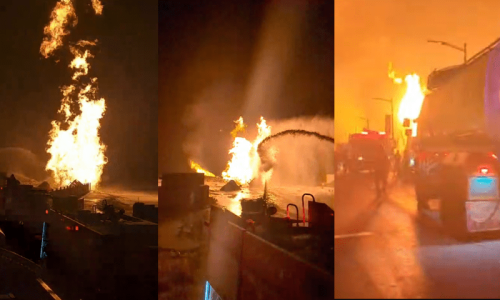 Efforts under way to put out massive blaze near oil refinery in Karachi’s Korangi Efforts under way to put out massive blaze near oil refinery in Karachi’s Korangi
