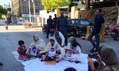 Civil society gathers outside Karachi Press Club on Eidul Fitr to demand release of BYC’s Sammi Deen Civil society gathers outside Karachi Press Club on Eidul Fitr to demand release of BYC’s Sammi Deen