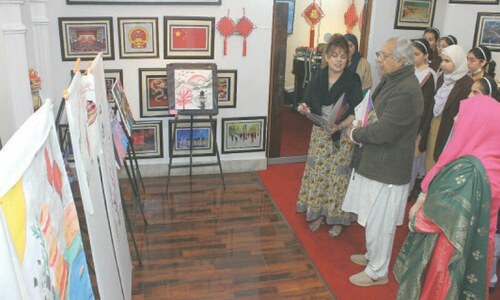 Inter-school Chinese painting, calligraphy competition concludes