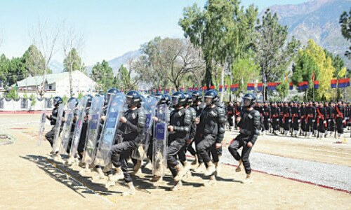 AJK PM sanctions Rs1 billion for professional development of police