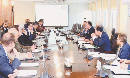 Cash-starved All Pakistan Textile Mills Association seeks release of Rs329bn refunds