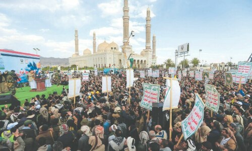 Yemenis take to the streets amid fresh US strikes