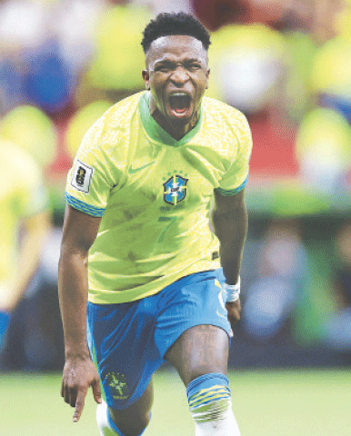 Last-gasp Vinicius strike gives Brazil win over Colombia