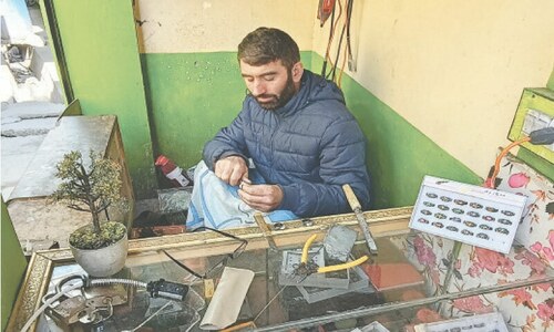 Making of yak horn rings assumes industrial status in Chitral