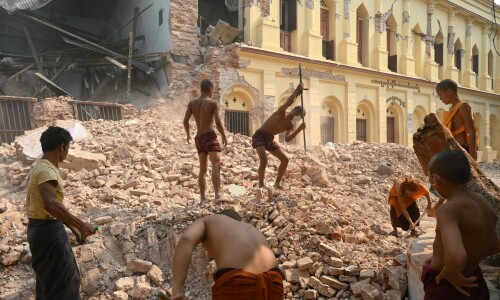 Myanmar quake victim rescued after 5 days as death toll rises to over 2,880 Myanmar quake victim rescued after 5 days as death toll rises to over 2,880