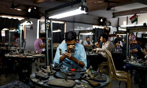 India sees no hit to projected growth from US tariffs; economists remain sceptical India sees no hit to projected growth from US tariffs; economists remain sceptical