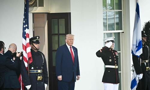 Trump vows huge new China tariffs as markets nosedive Trump vows huge new China tariffs as markets nosedive