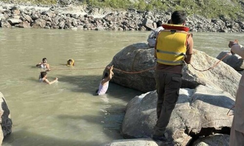 2 minor sisters drown in Indus River in KP’s Shangla 2 minor sisters drown in Indus River in KP’s Shangla