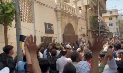 Ahmadi man lynched as TLP supporters storm worship place in Karachi&rsquo;s Saddar: police