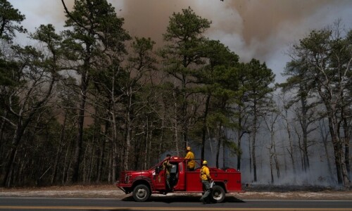 New Jersey wildfire could become state’s largest in nearly 20 years New Jersey wildfire could become state’s largest in nearly 20 years