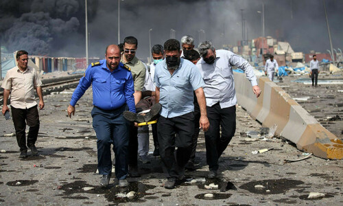 Deadly blast rocks Iranian port; 14 killed, over 500 injured Deadly blast rocks Iranian port; 14 killed, over 500 injured