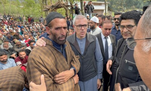 Occupied Kashmir CM Omar Abdullah asks Delhi not to ‘alienate’ Kashmiris Occupied Kashmir CM Omar Abdullah asks Delhi not to ‘alienate’ Kashmiris