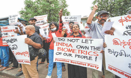 Modi clinches defence, energy deals in Sri Lanka