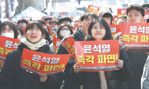 Impeachment week in Seoul ends with chaos-free protests