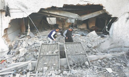 Israel bombs Gaza&rsquo;s Baptist hospital