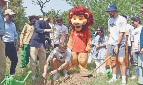 Islamabad United, conservationists come together for tree plantation