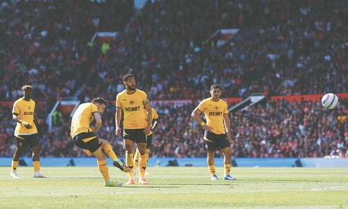 Alexander-Arnold fires Liverpool to brink of title, Leicester relegated Alexander-Arnold fires Liverpool to brink of title, Leicester relegated