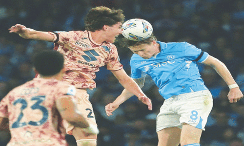 McTominay shines as Napoli move top and book Champions League spot