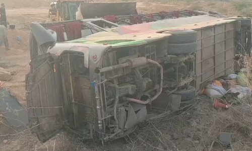 7 dead, several injured in multiple traffic accidents across Karachi since yesterday: officials 7 dead, several injured in multiple traffic accidents across Karachi since yesterday: officials