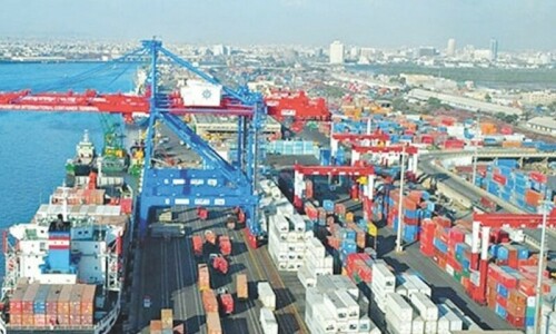 Exports fall 8.9pc in April amid slowing growth trend