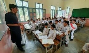 Shortage of books troubles students, teachers in KP Shortage of books troubles students, teachers in KP