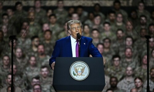 Trump claims nuclear deal with Iran likely, hopes to avoid military action