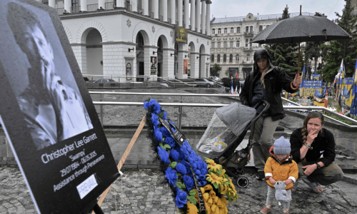 Moscow demands Kyiv pull back troops before ceasefire