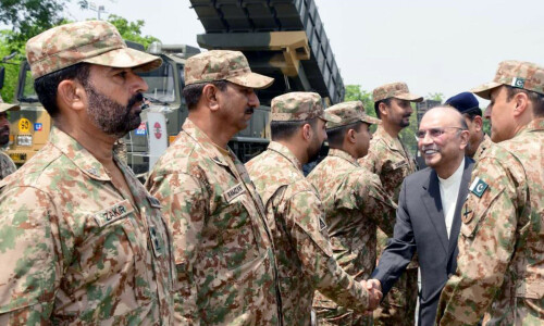 Zardari credits military for professional excellence Zardari credits military for professional excellence