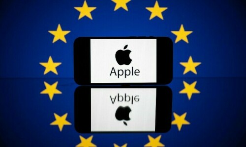 Trump renews trade threats, taking aim at European Union, Apple