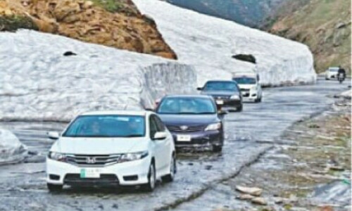 Babusar Road reopens to traffic after seven months Babusar Road reopens to traffic after seven months