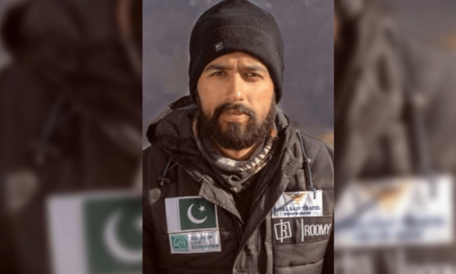 Saad Munawar becomes first Pakistani to summit Mt Everest from north side