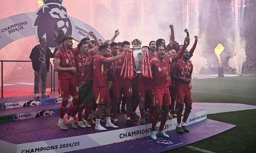 Liverpool lift Premier League trophy after Palace draw Liverpool lift Premier League trophy after Palace draw