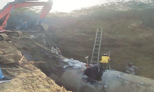 KU teachers demand probe into ‘KWSC negligence’ over pipeline burst KU teachers demand probe into ‘KWSC negligence’ over pipeline burst