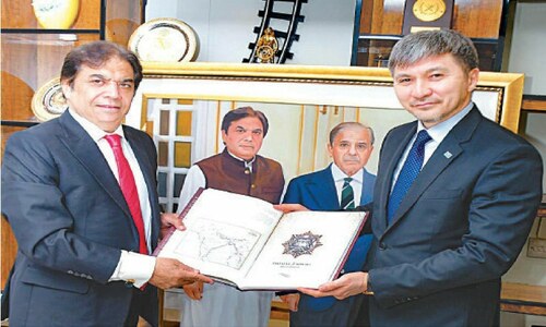 New rail routes need to be established to improve trade, communication: minister